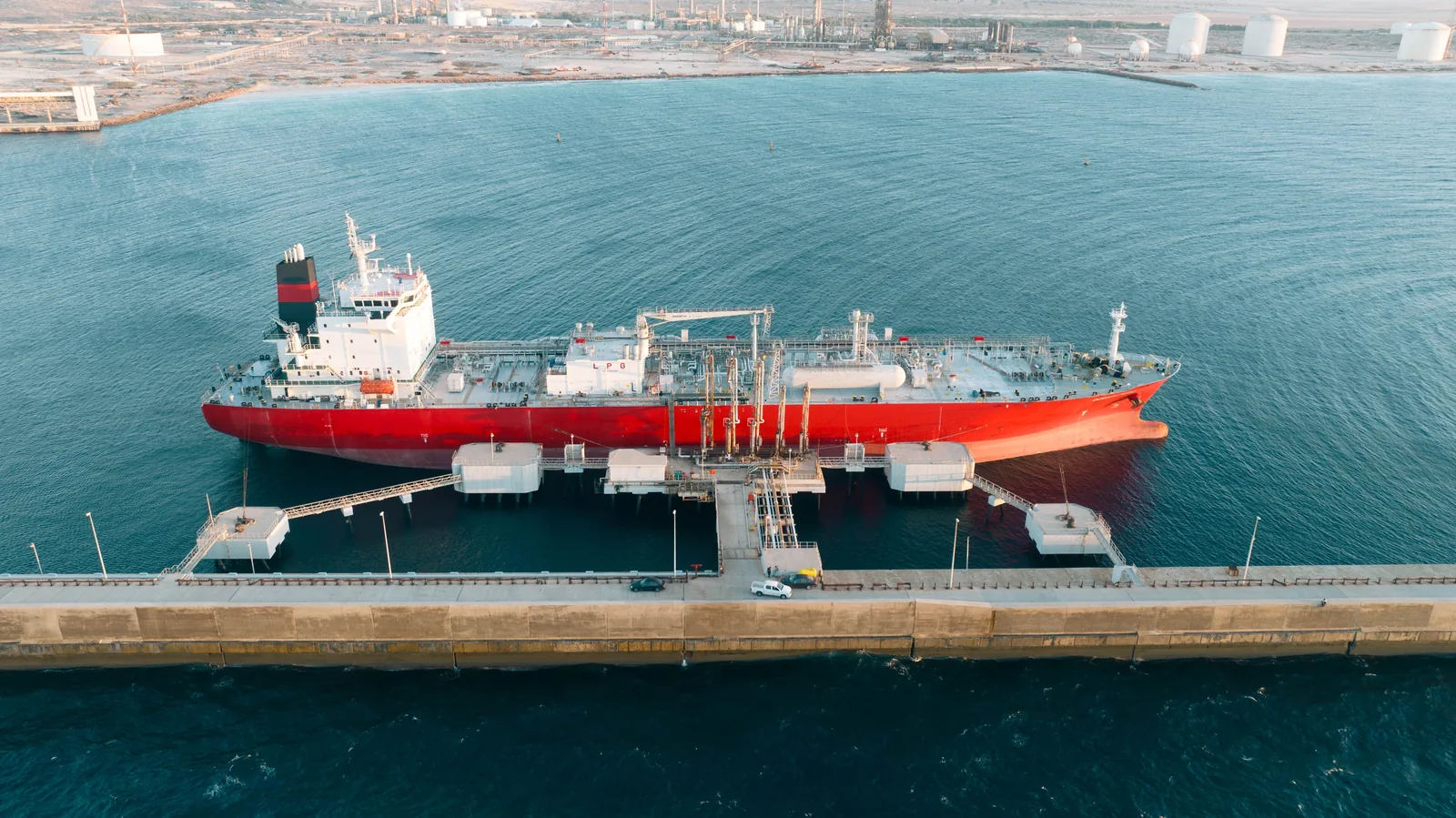 Photograph of a real maritime energy · lng and tankers vessel, used for illustration.